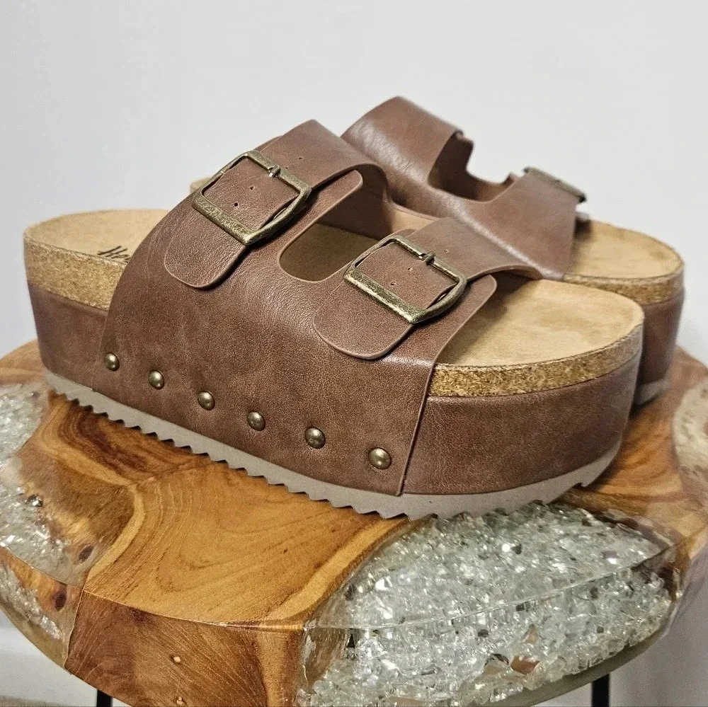 Corkys Brown Platform Flatform Sandals New